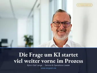 Zwei Wege an einer Kreuzung — symbolisch für zwei Arten von Führungsentscheidungen beim KI-Einsatz